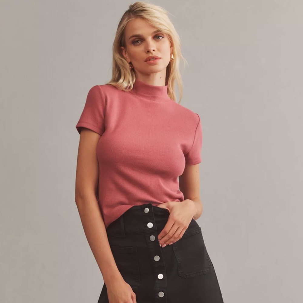 Maeve mock neck ribbed baby tee in rose size medium new with tags